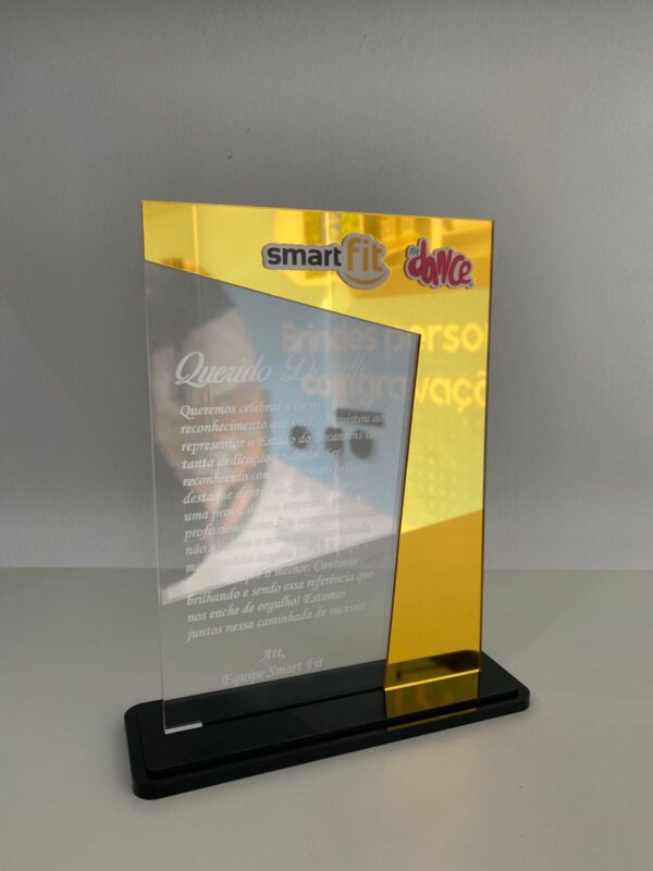 Troféu em acrílico personalizado a laser com impressão UV - Imagem 6